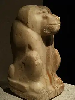 Albasten beeld van Hedjwer een baviaangodheid met aangeduid op de basis de naam van farao Narmer (ca. 3100 voor Chr.) Ägyptisches Museum