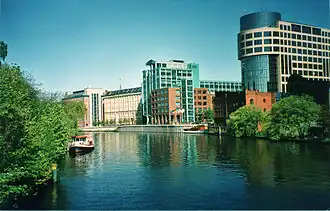 De rivier de Spree in Moabit