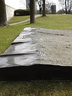 Steinskulptur (1984), Karl Prantl