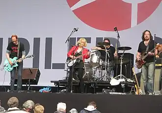 Carol van Dijk en band tijdens Parkpop 2012