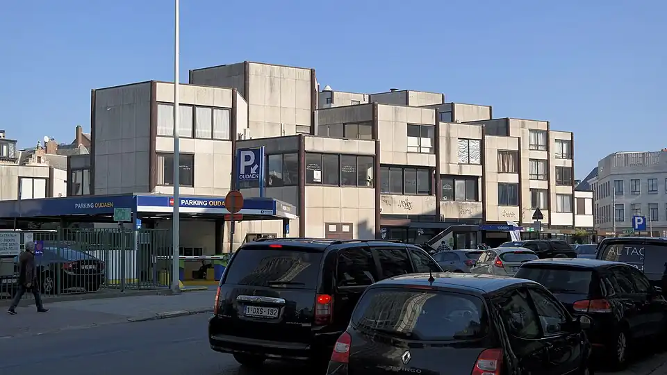 Winkelcentrum Bijenkorf aan de Oudaan, Antwerpen