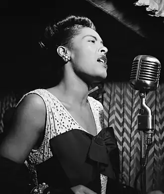 Billie Holiday in het jazztijdschrift Down Beat (ca. februari 1947), William P. Gottlieb, Library of Congress