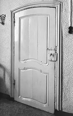 Deur in Lodewijk XV-stijl