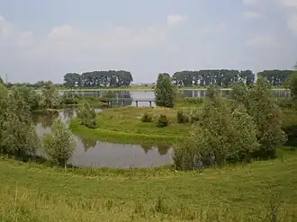 De Bisonbaai vanuit het zuidwesten