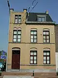 Deels vrijstaande burgerwoning