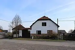 Huis in het dorp (2014)