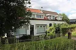 Voormalig Stationskoffiehuis aan de Boonsweg in Blaaksedijk