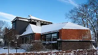 De zuidwestelijke vleugel van het voormalig Laboratorium voor Microbiologie