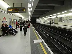 De perrons na de verbouwing in 2012.