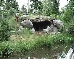 Het voormalige gorilla-eiland van Blijdorp (2005)
