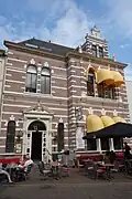 Spaarbank (Vereniging tot nut van het algemeen), thans café in neorenaissancestijl