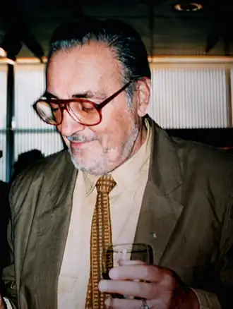 Bob Verstraete tijdens de uitreiking van de gouden penning door de gemeente Amstelveen