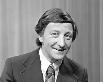 Bob Bouma in 1974 in het programma Voor een briefkaart op de eerste rang