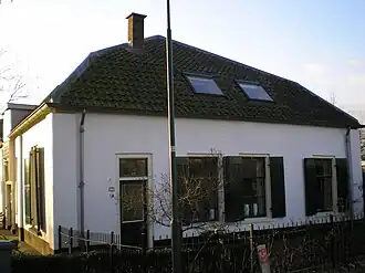 Boerderij Oud Wulven op nummer 12 (monument)