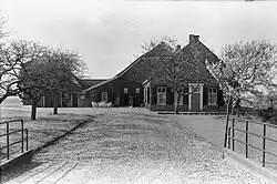 Knaapenburg, Aalsmeerderweg 179