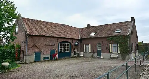 L-vormige hoeve