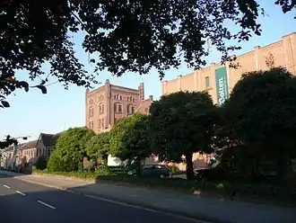 De historische gebouwen van de brouwerij