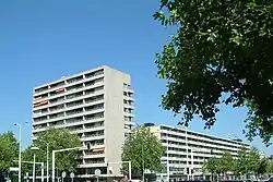 flats Bomanshof op de hoek Stratumsedijk/Elzentlaan