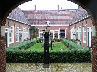 Jacobijnerkerkhof 7