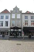 Winkel-woonhuis