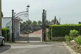 Toegang tot de begraafplaats