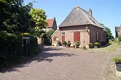 Hoek Bovenstraat/Uilenhoek met links Huis Ophemert of Hoge Huys