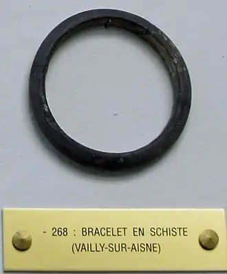 armband van schist, Vailly-sur-Aisne