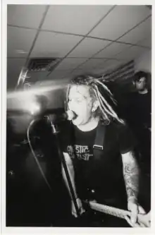 Brad Logan met F-Minus