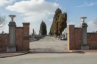 Toegang tot de begraafplaats