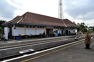 Station Brambanan (2012).