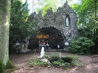 Mariapark en kruisweg