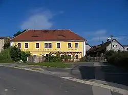 Monumentaal café (1780) in Bratronice