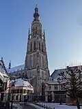 de kerk vanaf de Vismarktstraat