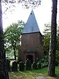 Kerkhof en oude toren van de evang.-geref. kerk