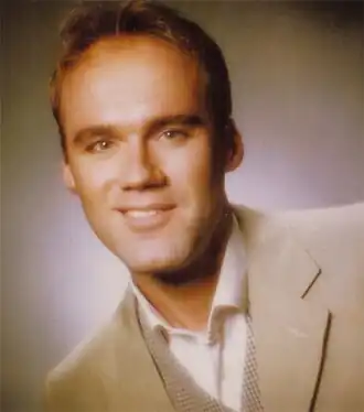 Richard Dreise in de rol van Brian Mulder