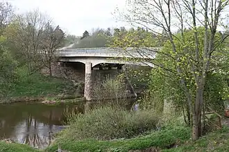 Brug in de P120 over de Abava