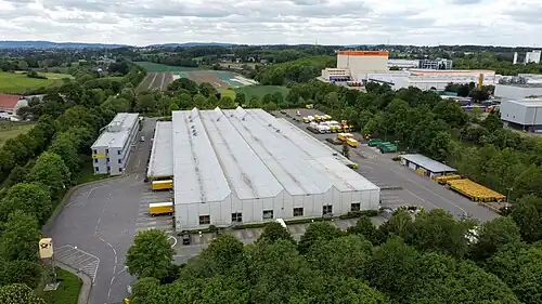Bedrijventerrein Diebrock; op de voorgrond het post-sorteercentrum.
