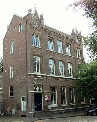 Het pand in 2010