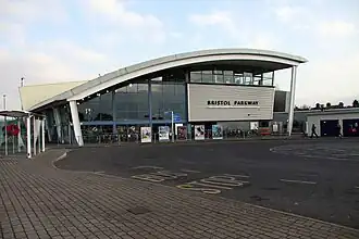 Stationsgebouw, 2013