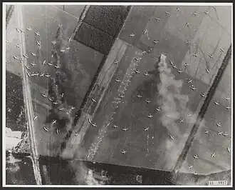 Britse zweefvliegtuigen op de Reijerscamp in september 1944