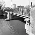 Brug in 1981 met jaartal