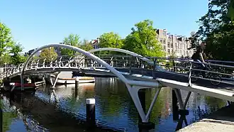 De brug gezien vanuit het zuidwesten (mei 2018)