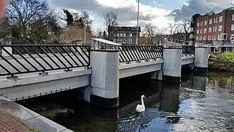 Brug 2360 gezien naar Linnaeuskade (februari 2019)