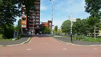 Camera Obscurabrug (mei 2018) Het naamplaatje hangt aan de lantaarnpaal