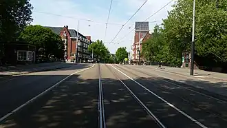 Joep Langebrug nog als Brug 417 (mei 2018) Links: kiosk; rechts: GEB