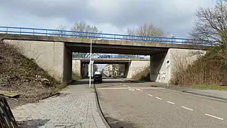 Brug 670 voor brug 662 vanaf de Anthony Fokkwerweg (maart 2019)