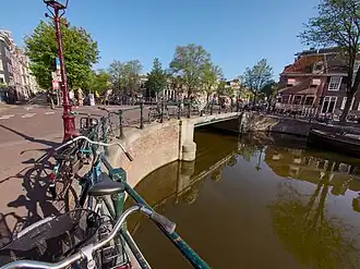 Brug 97 met eierdopmotieven (september 2017)