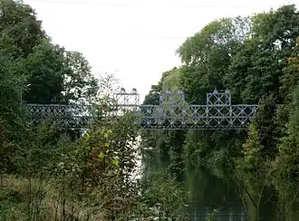De dubbele baileybrug bij Postel (Mol) over het kanaal Bocholt-Herentals.