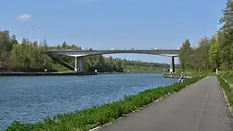 Brug vanaf het jaagpad