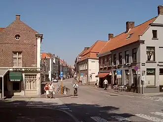 Het zuidelijke, minder toeristische eind van de Katelijnestraat in 2007